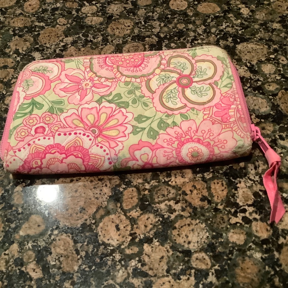 VERA BRADLEY WRISTLET WALLET PINK - Picture 2 of 8